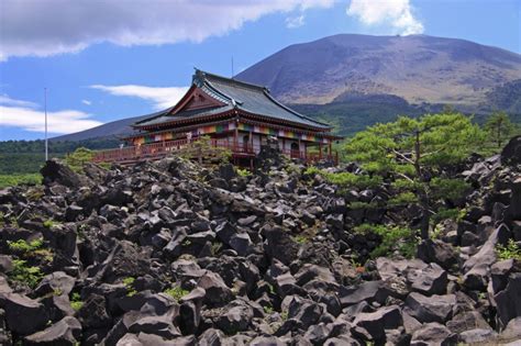 六井半|嬬恋村 ： 【鬼押出し園】六里ヶ原へ[浅間山]に 会いに・・♪ 